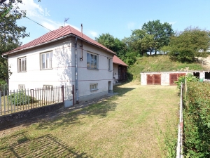 Gazdovský dom s dvojgarážou - Vislava, okr. Stropkov